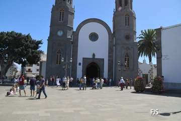 Procesiones de La Burrita en San Juan y El Ejido/FJS y TA.
